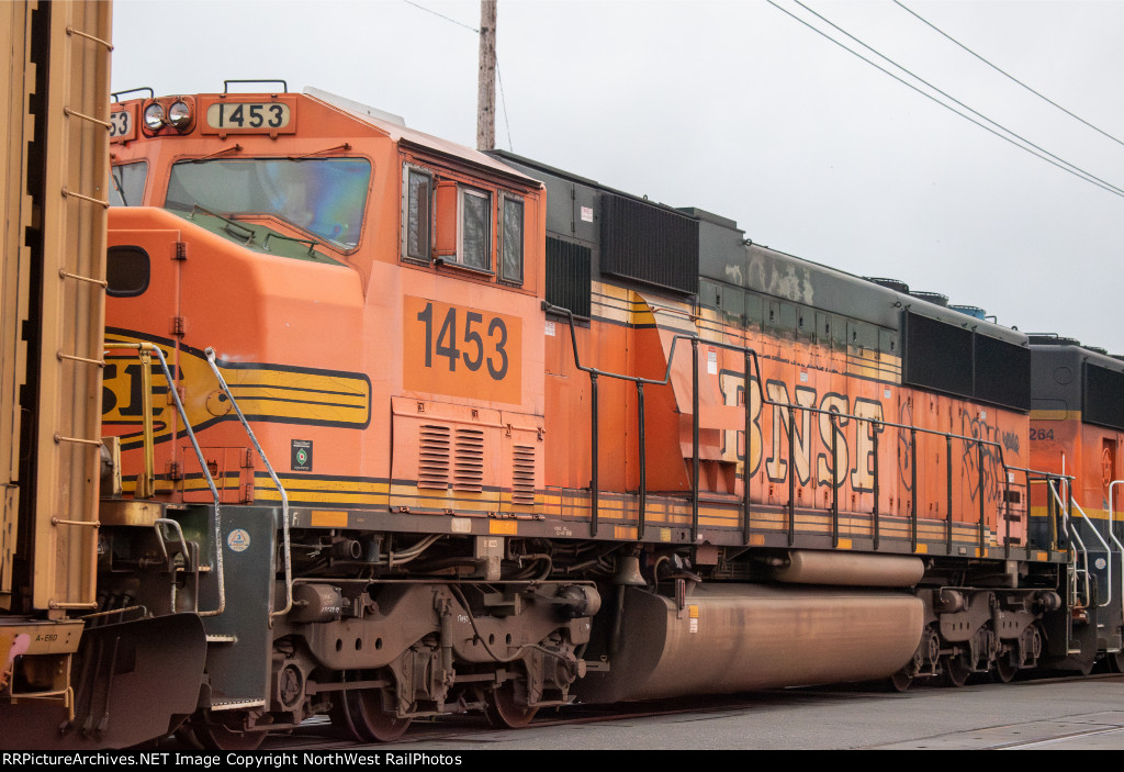 BNSF 1453